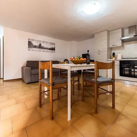 Casa Erika Apartament *